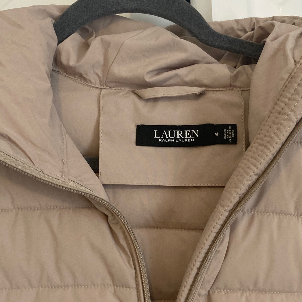 Ralph Lauren Women's Puffer Coat in Beige - Picture 3 of 3